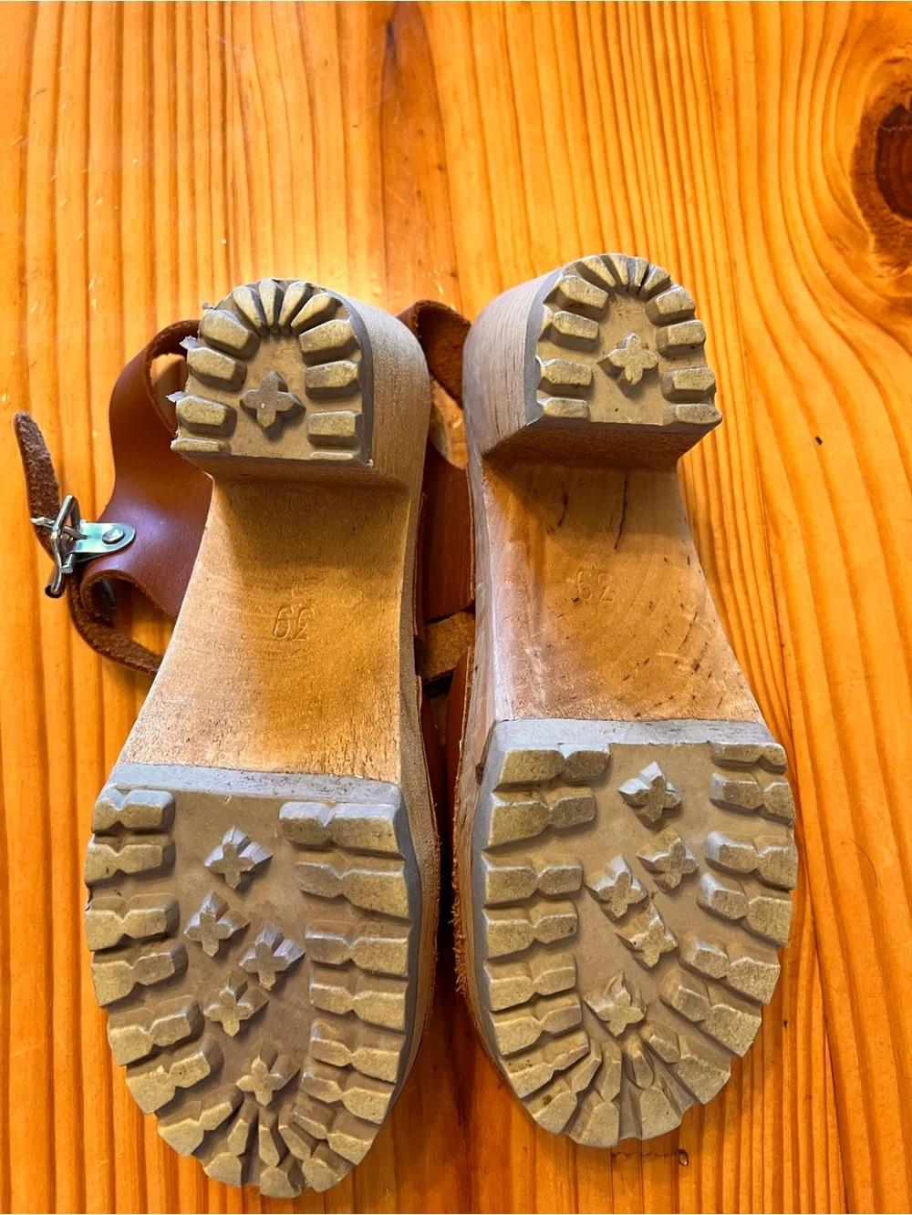 MIA Brown Leather Slingback Clogs - Picture 6 of 11